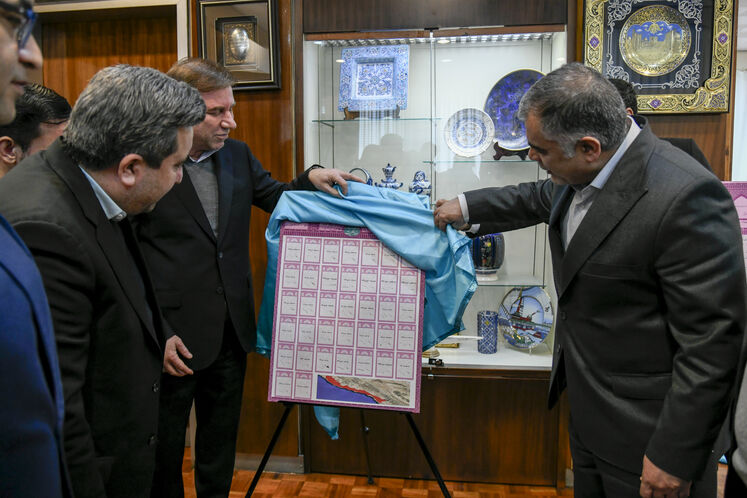 واگذاری اسناد اراضی پارس جنوبی به وزارت نفت