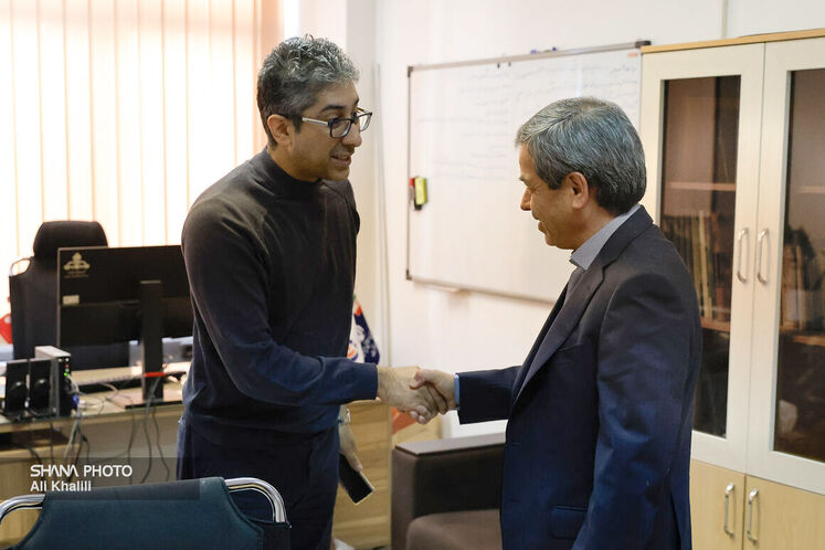 علی احمدی پور، مديرعامل شركت خطوط لوله و مخابرات نفت ايران و امیر دشتی، رئیس شبکه اطلاع‌رسانی نفت و انرژی (شانا)