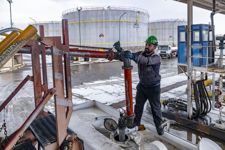 انبار نفت شهید تندگویان زنجان