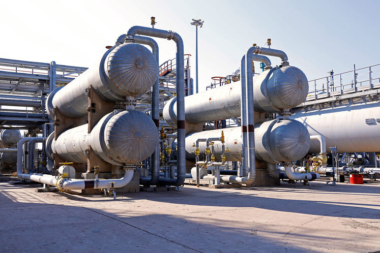 تأسیسات آزادگان شمالی در غرب کارون ۱۴۰۲