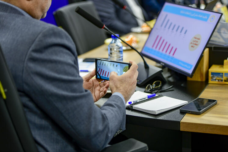 نشست مدیرعامل شرکت ملی گاز استان تهران با اصحاب رسانه