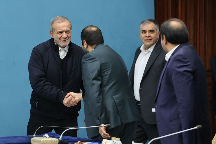 آیین بهره‌برداری از دو طرح بزرگ صنعت نفت و گاز کشور