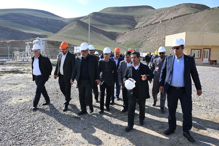بازدید حمید بورد، مدیرعامل شرکت ملی نفت ایران از میدان گازی توس