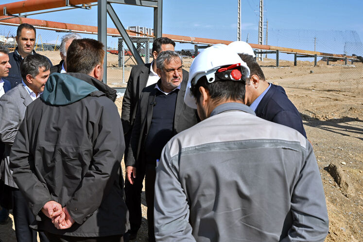 بازدید حمید بورد، مدیرعامل شرکت ملی نفت ایران از میدان گازی توس