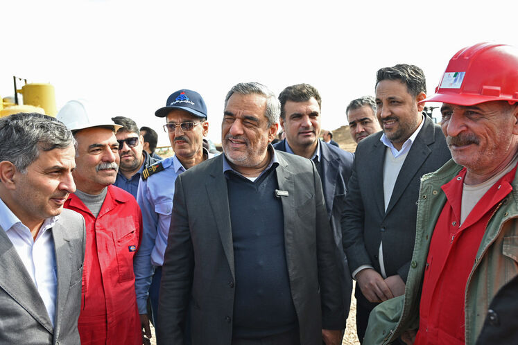 بازدید حمید بورد، مدیرعامل شرکت ملی نفت ایران از میدان گازی توس