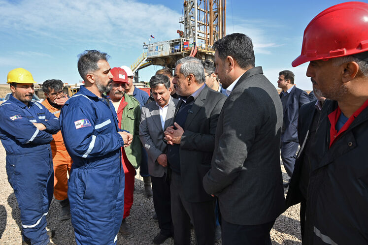 بازدید حمید بورد، مدیرعامل شرکت ملی نفت ایران از میدان گازی توس