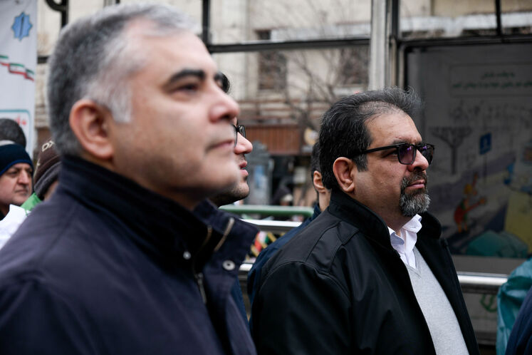 حضور محسن پاک‌نژاد، وزیر نفت در راهپیمایی چهل‌وهفتمین سالروز پیروزی انقلاب اسلامی