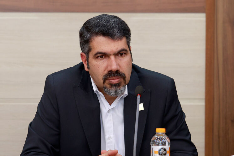 مصطفی برزگر، مدیرکل اروپا، آمریکا و کشورهای مستقل همسود وزارت نفت