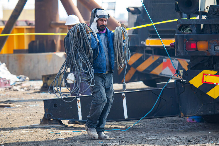 عملیات بارگیری نخستین جکت طرح توسعه میدان گازی فرزاد «ب»