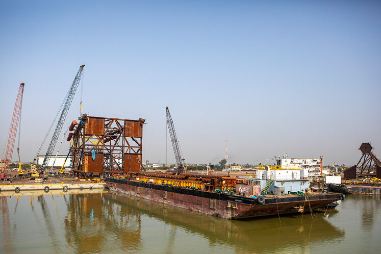 عملیات بارگیری نخستین جکت طرح توسعه میدان گازی فرزاد «ب»