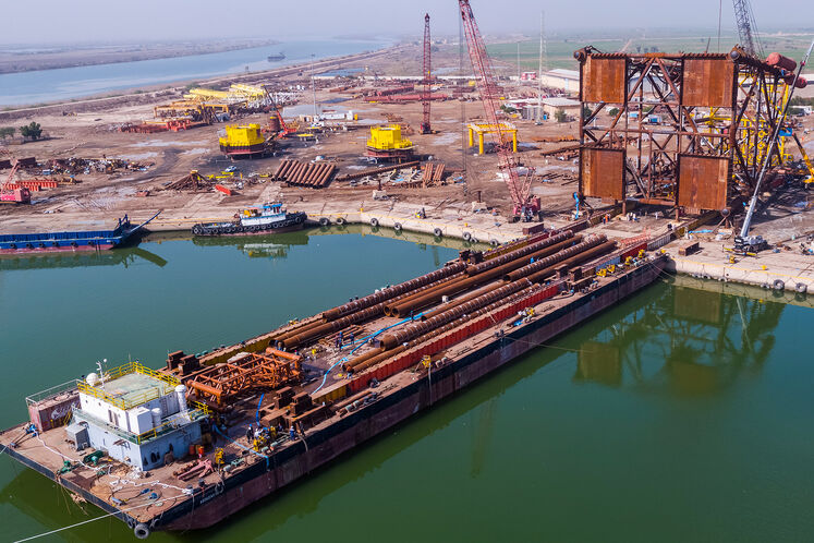 عملیات بارگیری نخستین جکت طرح توسعه میدان گازی فرزاد «ب»