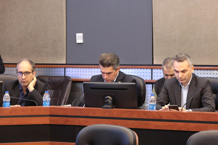 نشست تخصصی چالش‌ها و راهکارهای توسعه و و رفع موانع تولید در صنعت پالایش نفت