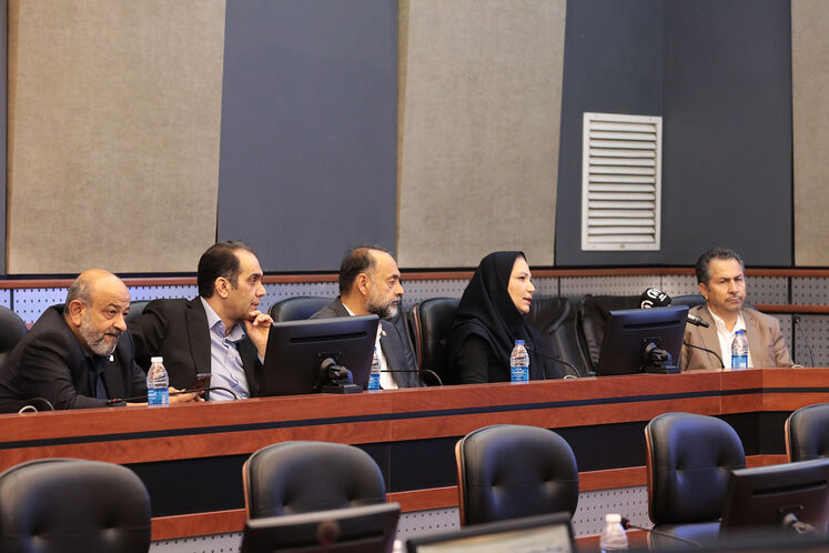 نشست تخصصی چالش‌ها و راهکارهای توسعه و و رفع موانع تولید در صنعت پالایش نفت