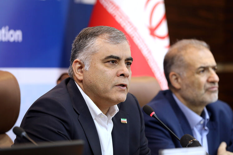 محسن پاک‌نژاد، وزیر نفت