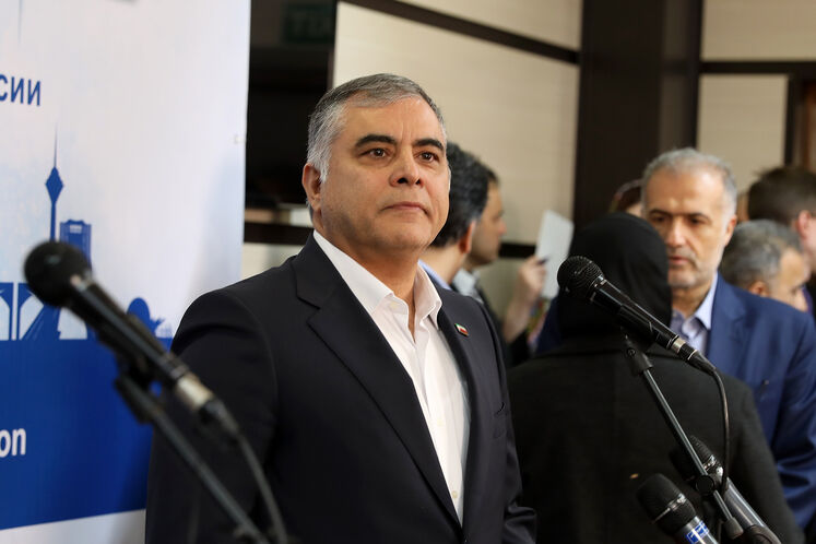 محسن پاک‌نژاد، وزیر نفت