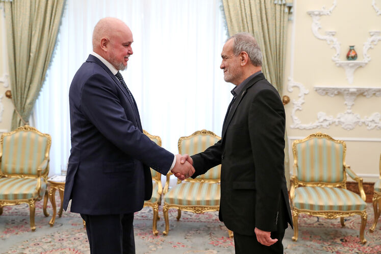 دیدار سرگئی تیسیلیوف، وزیر انرژی روسیه با  مسعود پزشکیان، رئیس‌جمهوری