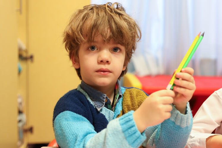 بازدید مشاور وزیر نفت در امور بانوان از مهدهای کودک صنعت نفت