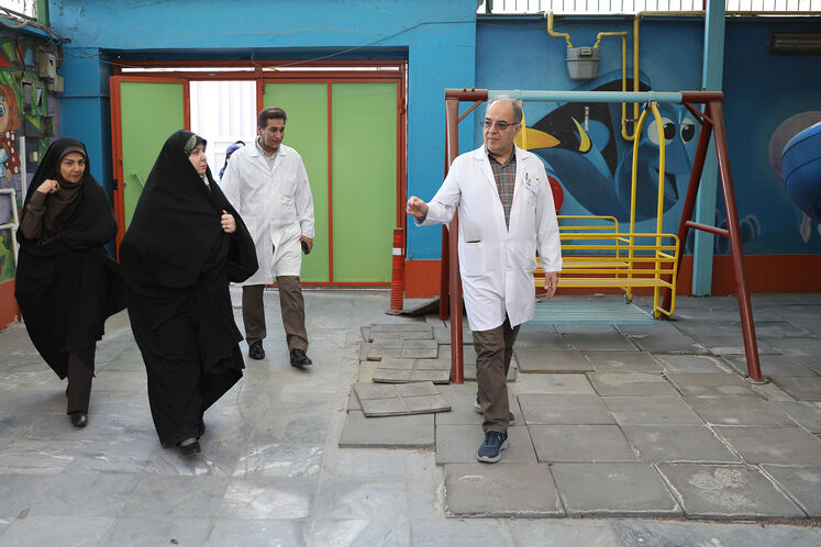 بازدید مشاور وزیر نفت در امور بانوان از مهدهای کودک صنعت نفت