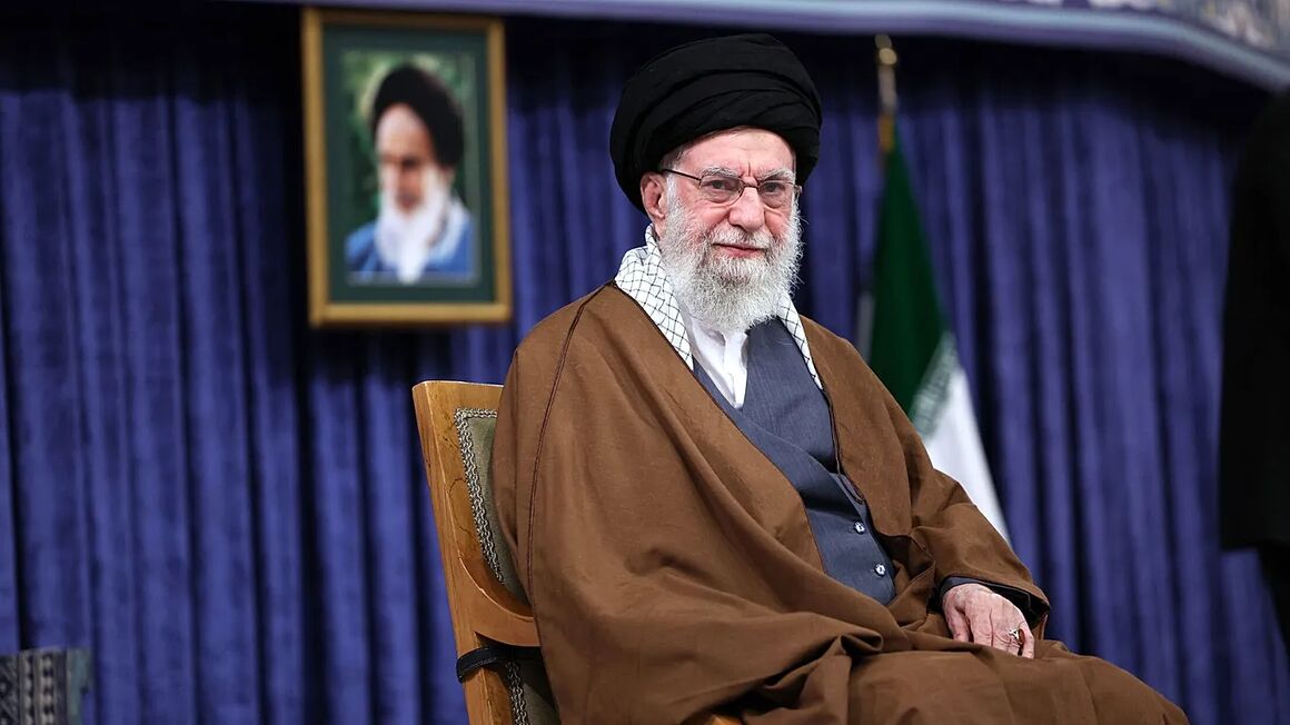 رهبر معظم انقلاب به شهادت رسیدند