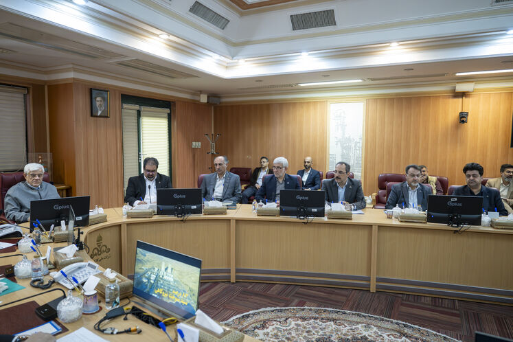 بازدید محمدرضا عارف، معاون اول رئیس‌جمهوری از شرکت ملی گاز ایران