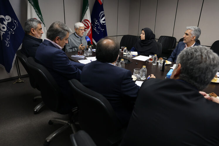 دیدار محمدرضا عارف، معاون اول رئیس‌جمهوری با مدیران ارشد شرکت ملی نفت ایران