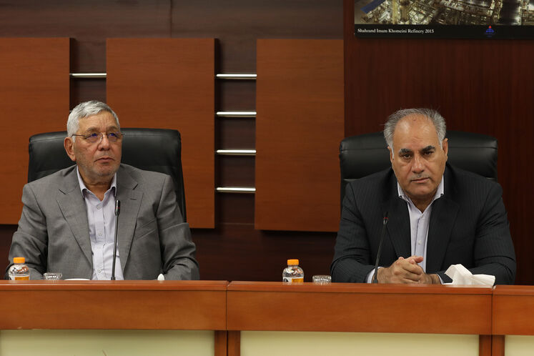 نشست اعضای کمیسیون کشاورزی مجلس با مدیرعامل و مدیران ارشد شرکت ملی پالایش و پخش فرآورده‌های نفتی ایران