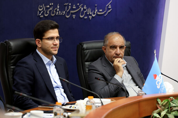 محمدجواد عسکری، رئیس کمیسیون کشاورزی مجلس شورای اسلامی و محمدصادق عظیمی‌فر، مدیرعامل شرکت ملی پالایش و پخش فرآورده‌های نفتی ایران