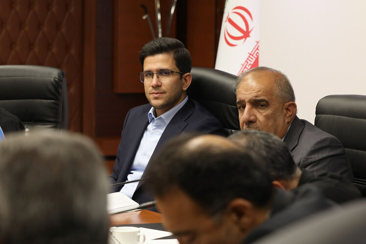 نشست اعضای کمیسیون کشاورزی مجلس با مدیرعامل و مدیران ارشد شرکت ملی پالایش و پخش فرآورده‌های نفتی ایران