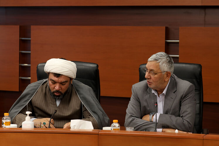 نشست اعضای کمیسیون کشاورزی مجلس با مدیرعامل و مدیران ارشد شرکت ملی پالایش و پخش فرآورده‌های نفتی ایران