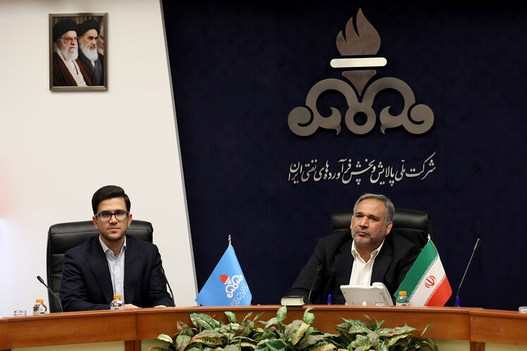 دیدار رییس و جمعی از اعضای کمیسیون اقتصادی مجلس شورای اسلامی با مدیر عامل و مدیران ارشد شرکت ملی پالایش و پخش فرآورده های نفتی ایران