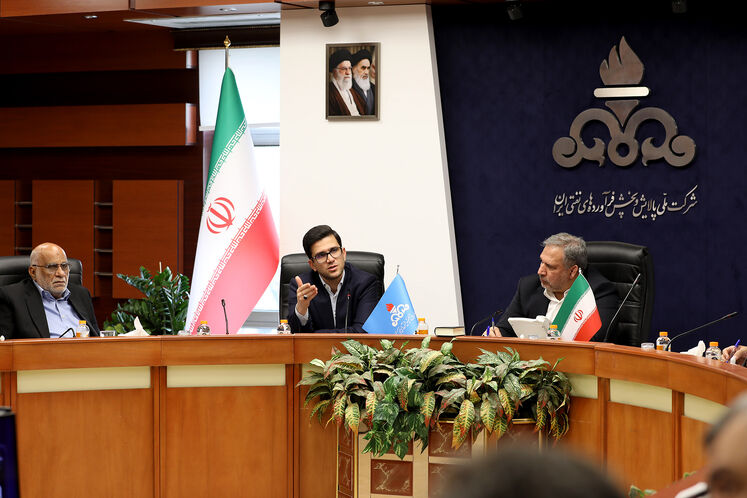 ایران باید به داشتن چنین کارکنانی در صنعت نفت افتخار کند