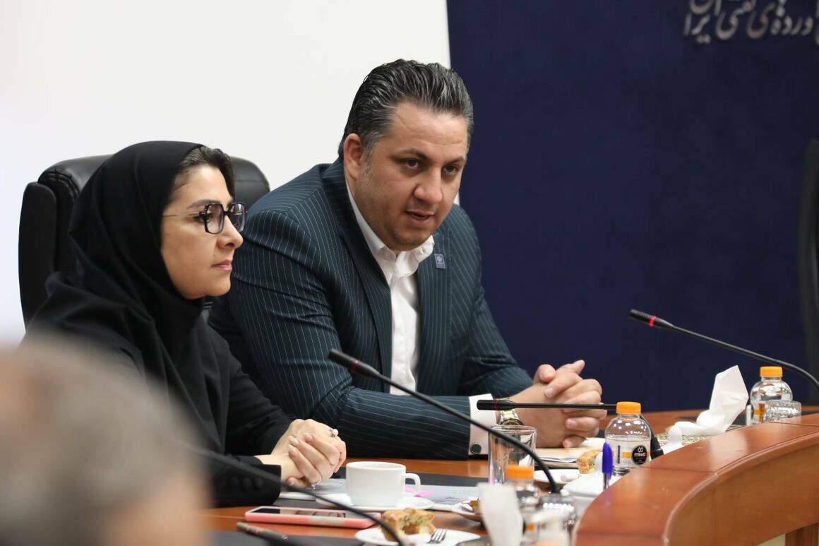 حماسههای کارکنان صنعت نفت برای افکار عمومی روایت شود حماسههای کارکنان صنعت نفت برای افکار عمومی روایت شود