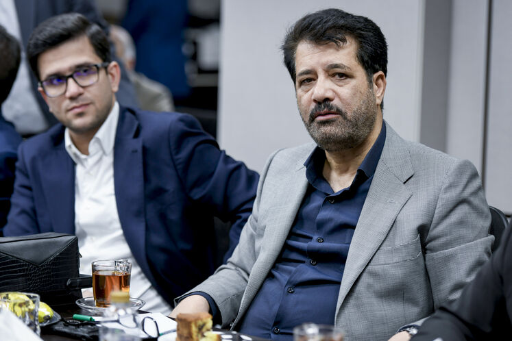 نشست اعضای کمیسیون انرژی مجلس با مدیران ارشد صنعت نفت