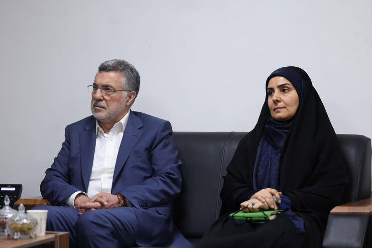 فرزانه صادق مالواجرد، وزیر راه و شهرسازی و محمدرضا ظفرقندی، وزیر بهداشت، درمان و آموزش پزشکی 