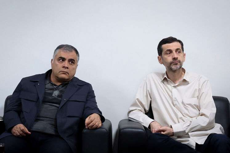 یوسف پزشکیان،عضو دفتر رئیس‌جمهوری و محسن پاک‌نژاد، وزیر نفت
