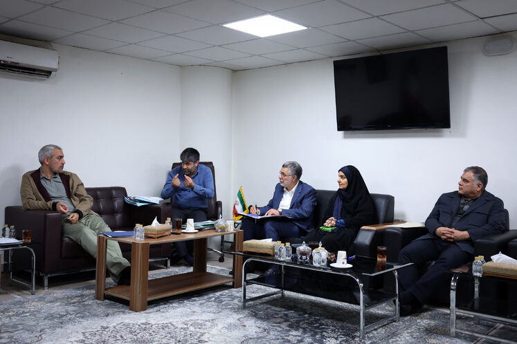 جلسه هماهنگی تسریع در تأمین کالاهای اساسی، دارو و مدیریت مسیرهای جایگزین واردات