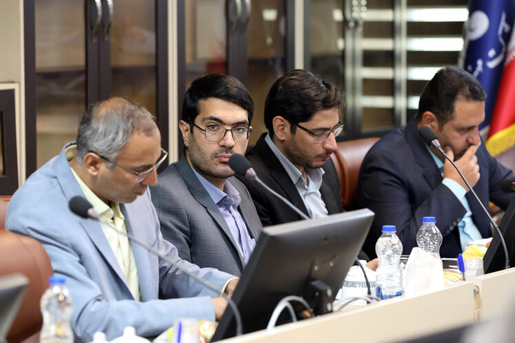 نشست کمیسیون اصل ۹۰ مجلس با وزیر نفت