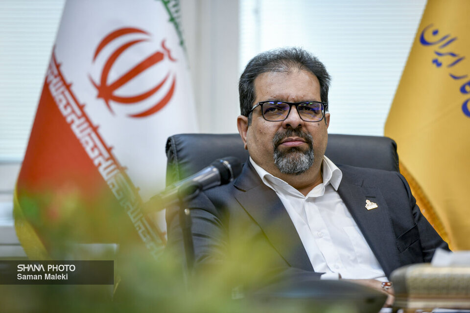 انتشار نخستین فراخوان شناسایی شرکتهای کارور خردهفروش انتشار نخستین فراخوان شناسایی شرکتهای کارور خردهفروش