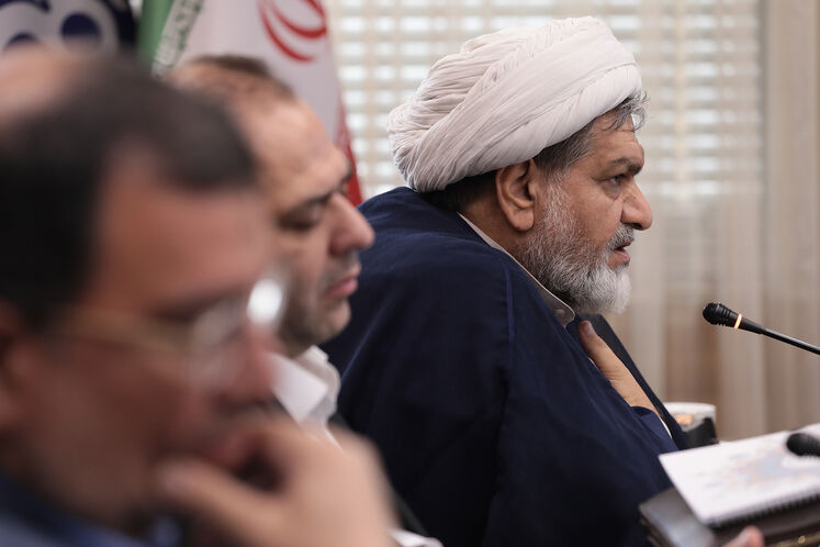 امیرحسین شاهانی، دبیر شورای عالی فرهنگی وزارت نفت