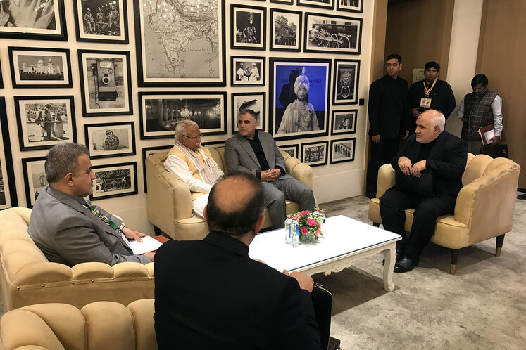 دیدار محسن پاک‌نژاد، وزیر نفت با  شری مانوهر لال، وزیر نیرو، مسکن و امور شهری هند
