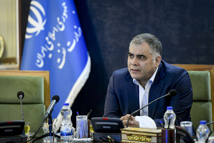 محسن پاک‌نژاد، وزیر نفت