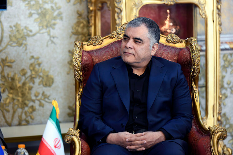 دیدار محسن پاک‌نژاد، وزیر نفت با والدراک لودوینگ یاینتسکه ویتاکر، وزیر امور خارجه جمهوری نیکاراگوئه