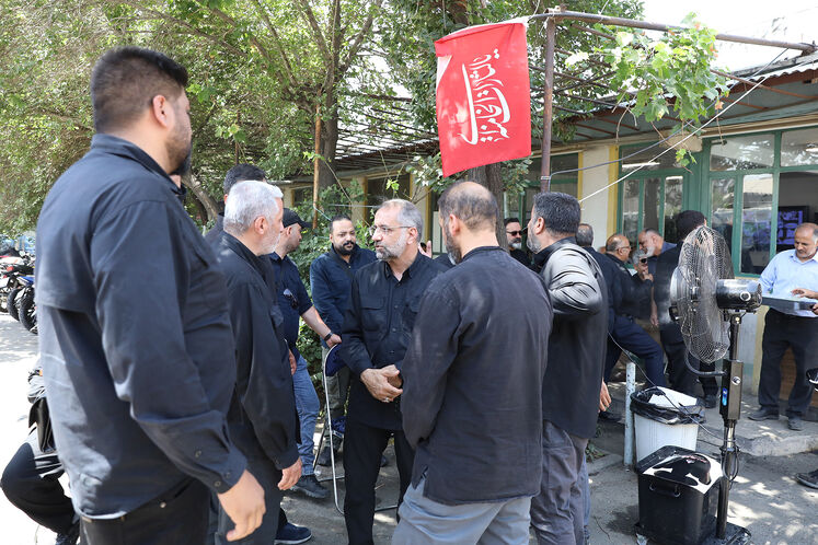 خدمات‌رسانی موکب شهدای نفت در دومین روز وداع با امام شهید