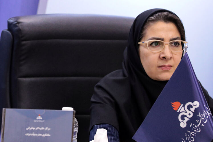 فاطمه کاهی، رئیس روابط عمومی شرکت ملی پالایش و پخش فرآورده های نفتی ایران