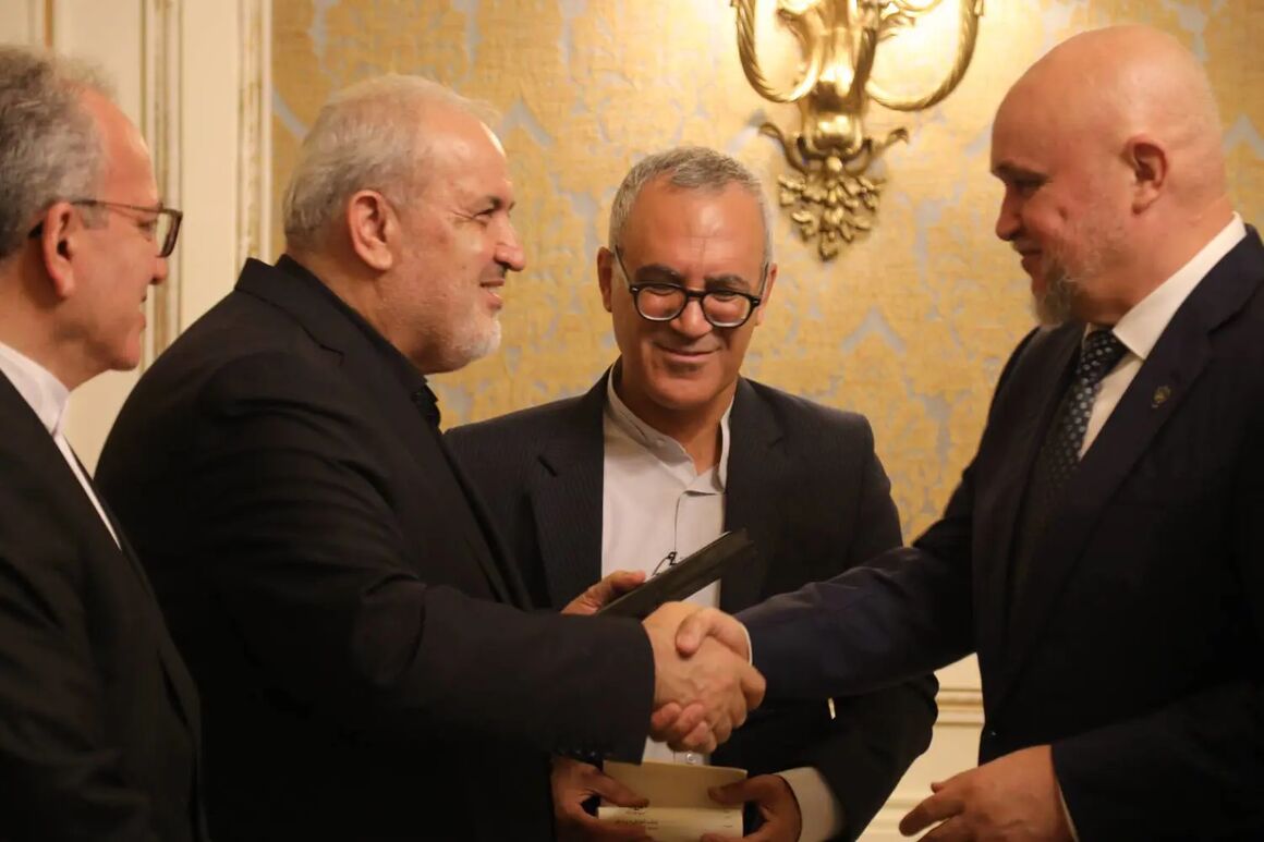 اتصال شبکه برق ایران و روسیه از مهمترین محورهای همکاری دوجانبه است اتصال شبکه برق ایران و روسیه از مهمترین محورهای همکاری دوجانبه است