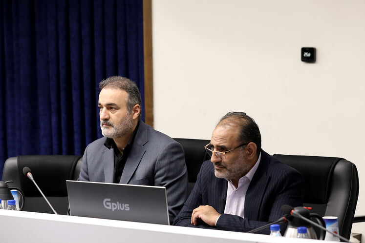 میثم رفیع پرهیزکار، عضو و رابط شورای راهبری تحول اداری وزارت نفت با سازمان اداری و استخدامی کشور