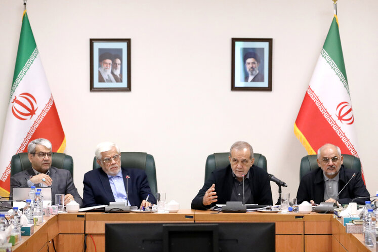 مدیریت دولت در کاهش مصرف سوخت با وجود آسیب به زیرساخت‌ها