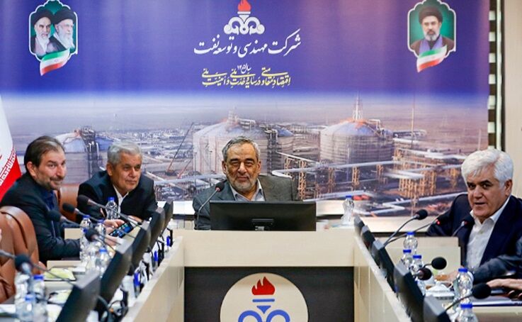 Iran pushes oil field projects forward with domestic resources