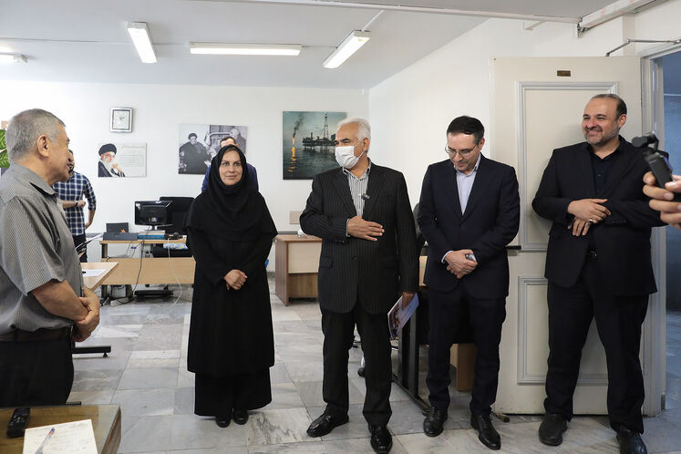 بازدید پیمان ایمانی، مدیرعامل شرکت نفت مناطق مرکزی ایران، از تحریریه شانا و مشعل و ایران پترولیوم