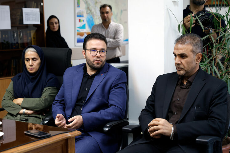بازدید محسن پاک‌نژاد، وزیر نفت، از رسانه‌های روابط عمومی